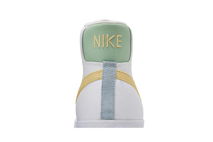 Кроссовки Nike Blazer Mid '77 Vintage 'White Lemon Wash'
