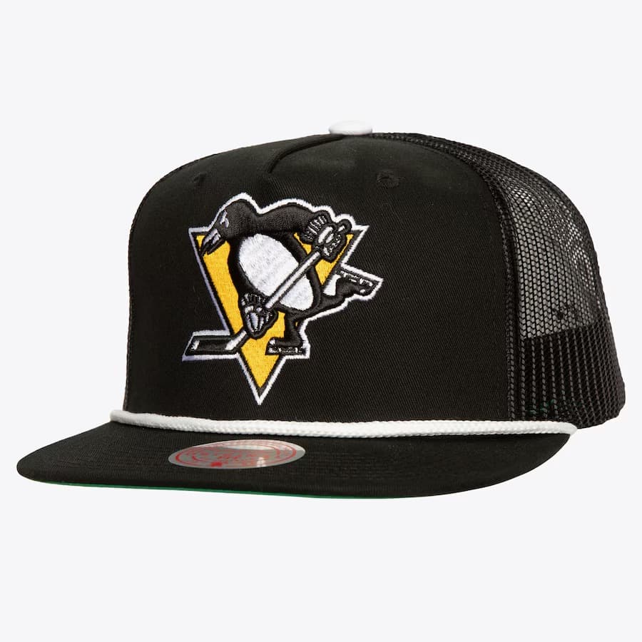 Бейсболка Mitchell & Ness Black Pittsburgh Penguins Roper Trucker Adjustable Hat