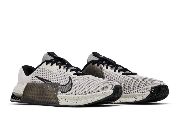 Krossovki-Nike-Metcon-9-Light-Iron-Ore-Flat-Pewter-7