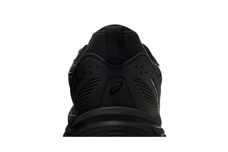 Кроссовки ASICS Gel Venture 6 Shield 'Triple Black'