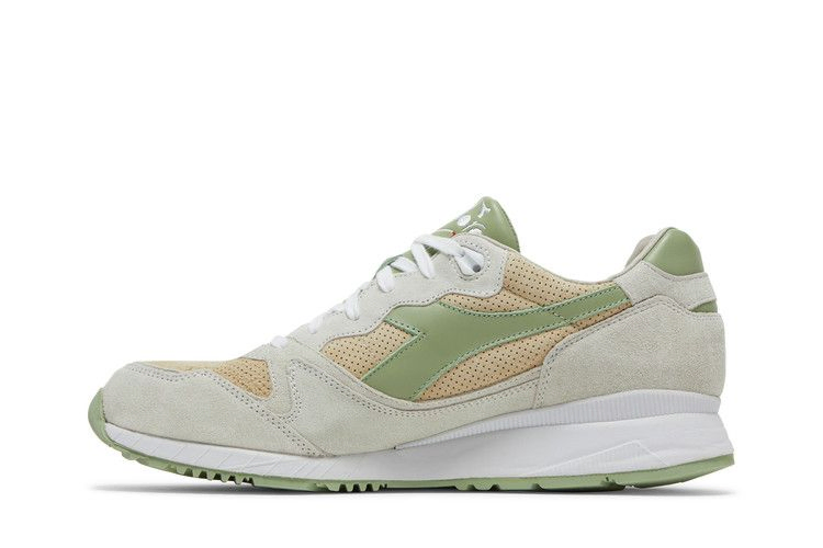 Кроссовки Diadora END x V7000 'Grappa'
