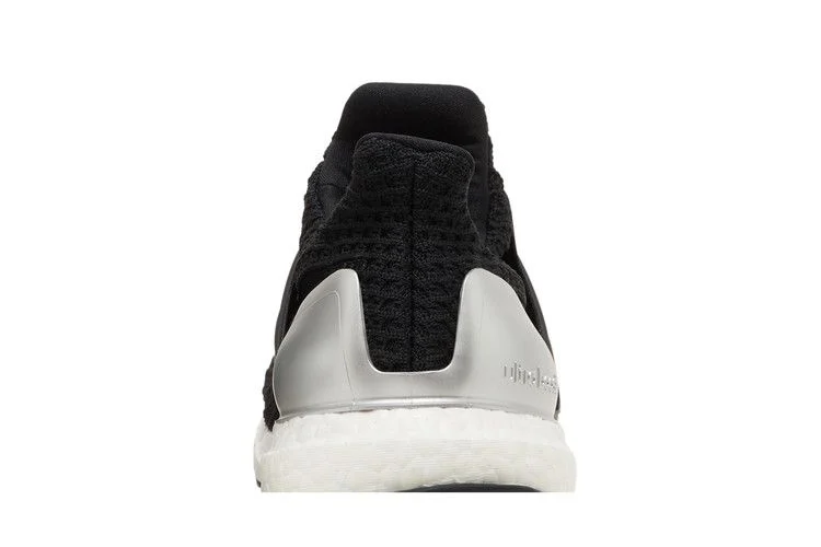 Кроссовки Adidas Wmns UltraBoost 4.0 DNA 'Black Silver'