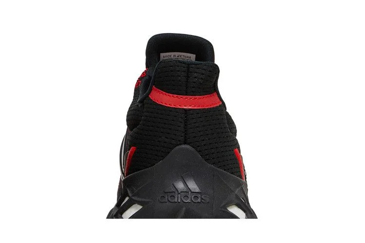 Кроссовки adidas UltraBoost Web DNA 'Black Vivid Red'