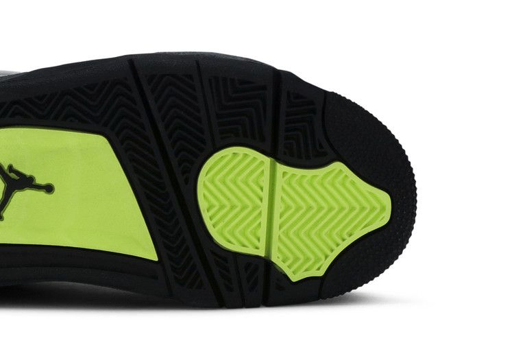 air-jordan-4-retro-se-gs-neon-95-ct5343-007_04