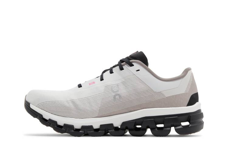 Кроссовки ON Cloudflow 4 DISTANCE 'White Black'