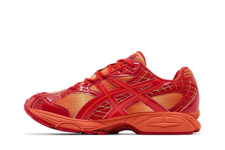 Krossovki-Marvel-vs.-Capcom-x-Kith-x-ASICS-Gel-Nimbus-10.1-Double-Box-Iron-Man-vs.-Mega-Man-With-Comic-Book-11