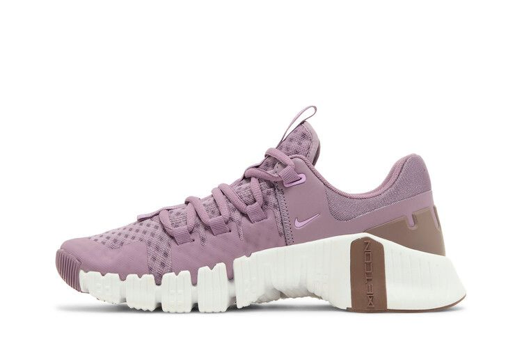 Кроссовки Nike Wmns Free Metcon 5 'Violet Dust'