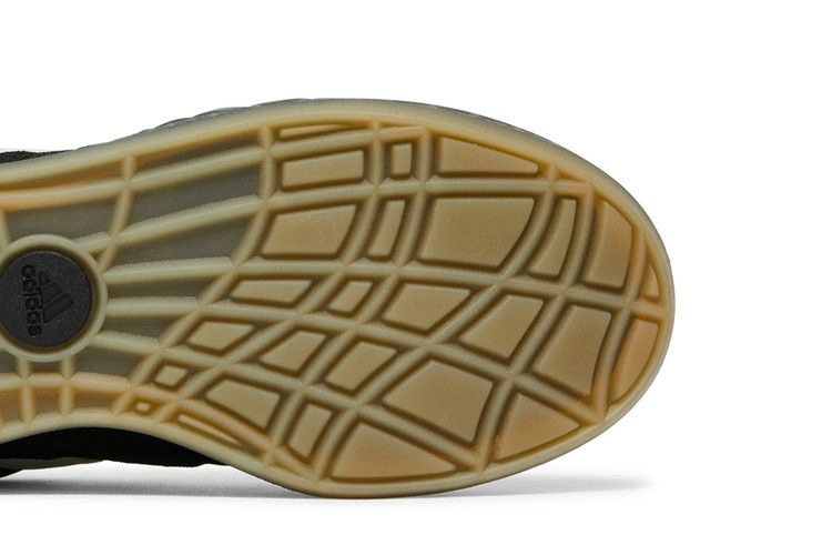 adimatic-black-gum-hq6900_04