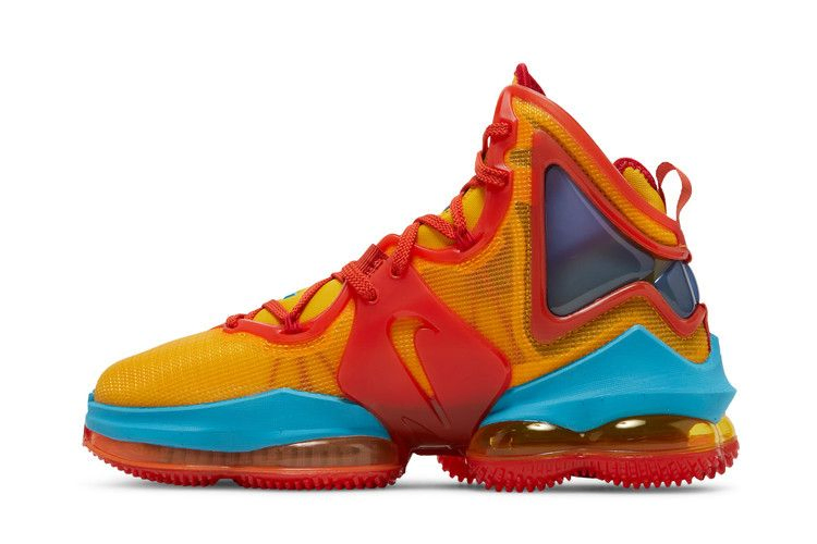Кроссовки Space Jam x Nike LeBron 19 'Tune Squad'