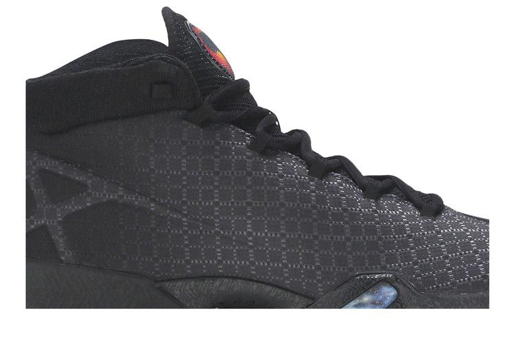 air-jordan-30-black-cat-811006-010_01