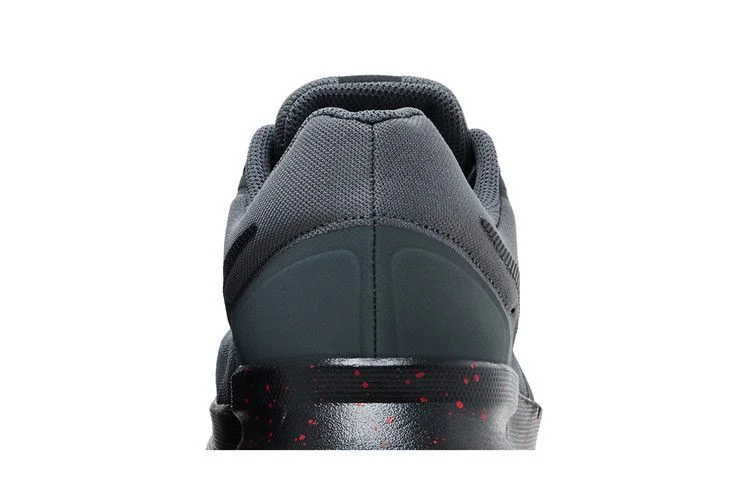 Krossovki-Nike-Run-Swift-3-Dark-Grey-University-Red-6