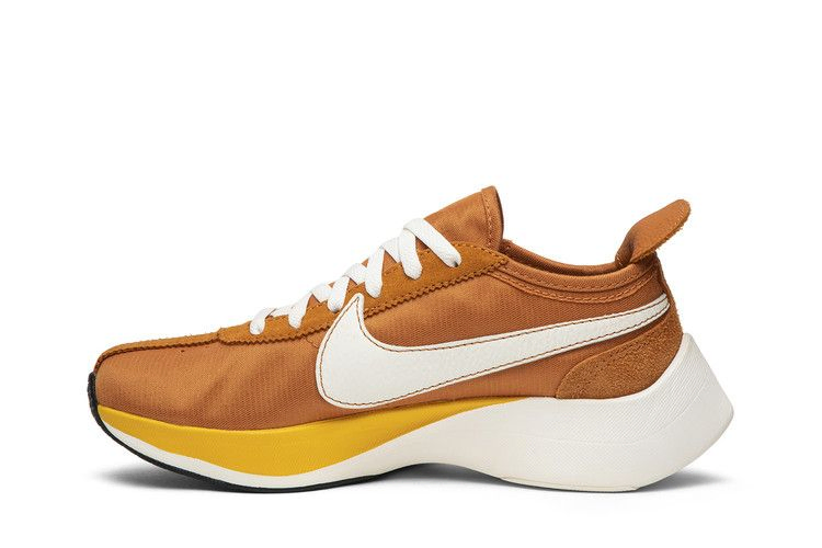 Кроссовки Nike Moon Racer QS 'Amarillo'