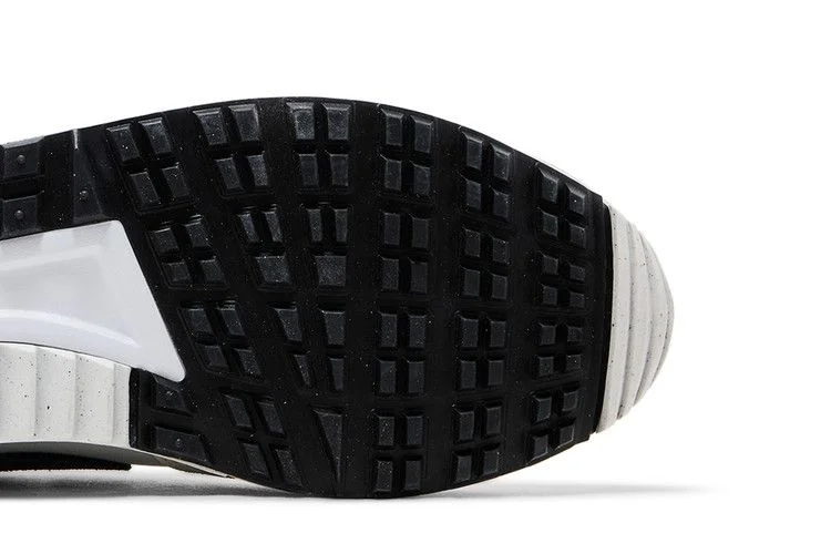 Krossovki-Nike-Air-Pegasus-89-Golf-White-Black-4
