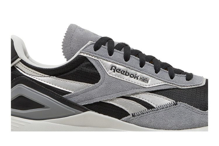 classic-leather-legacy-az-cold-grey-h69114_01