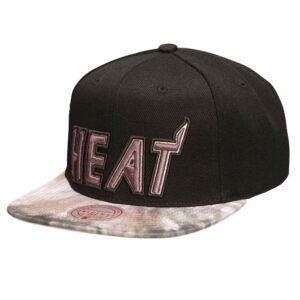 Mitchell-Ness-Blitzed-Snapback-HWC-Miami-Heat-Hat-300x300