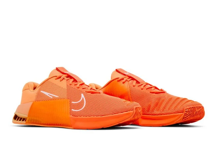 Krossovki-Nike-Metcon-9-AMP-Atomic-Orange-7