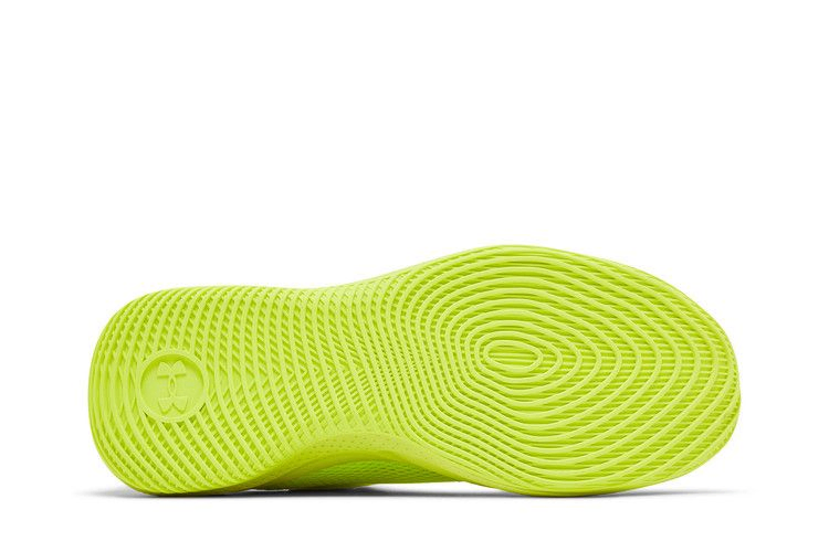 Кроссовки Under Armour Curry Splash 24 'High Vis Yellow'