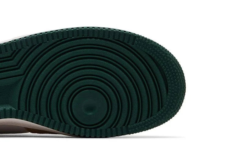 Кроссовки Nike Air Force 1 '07 LV8 'Hemp Fir'