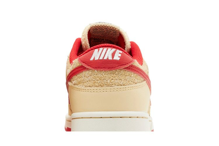 dunk-low-strawberry-waffle-hj9100-294_06