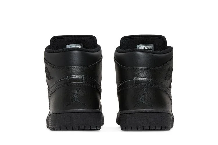 Krossovki-Air-Jordan-1-Mid-2013-Triple-Black-5