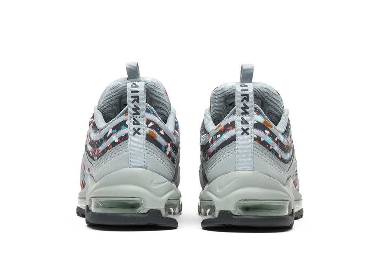wmns-air-max-97-ultra-ultra-17-premium-confetti-ao2325-001_05