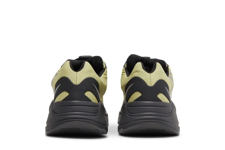 Кроссовки adidas Men's Yeezy Boost 700 MNVN 'Resin'