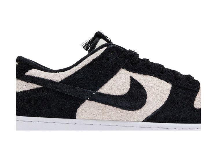 dunk-low-se-suede-panda-ib2990-100_01