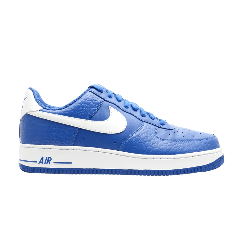 Krossovki-Nike-Air-Force-1-07-Varsity-Royal