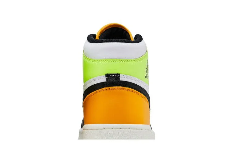 Кроссовки Air Jordan 1 High Golf 'Volt Gold'