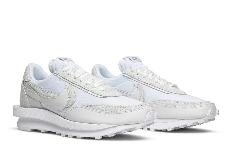 Krossovki-sacai-x-Nike-LDWaffle-White-Nylon-7