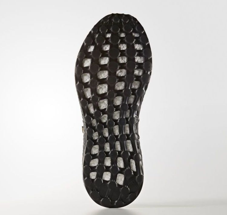 pure-boost-night-cargo-cg2986_03