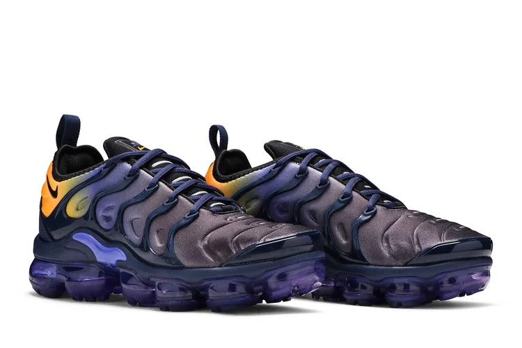 Krossovki-Nike-Wmns-Air-VaporMax-Plus-Blue-Orange-7