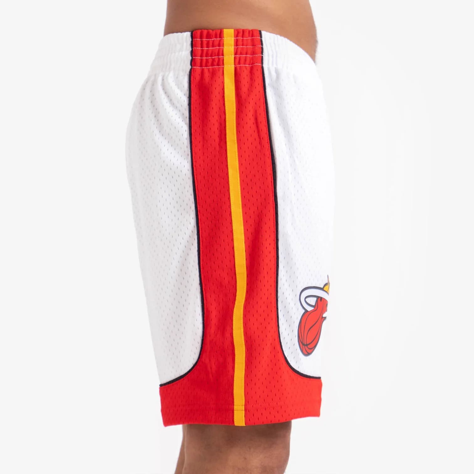 Спортивные шорты Mitchell & Ness Miami Heat 2005-06 Hardwood Classics Throwback Swingman NBA Shorts