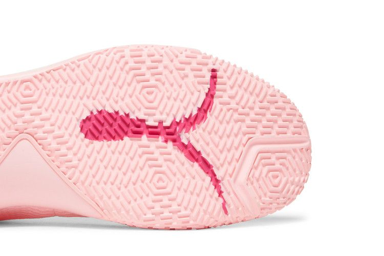 Кроссовки Nike Zoom Live 2 'Kay Yow'