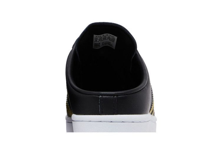 wmns-superstar-mule-black-gold-metallic-fz2268_06