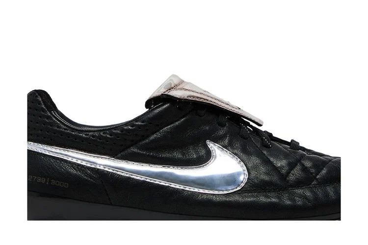 Krossovki-Nike-Tiempo-Legend-5-Premium-FG-Black-Chrome-1