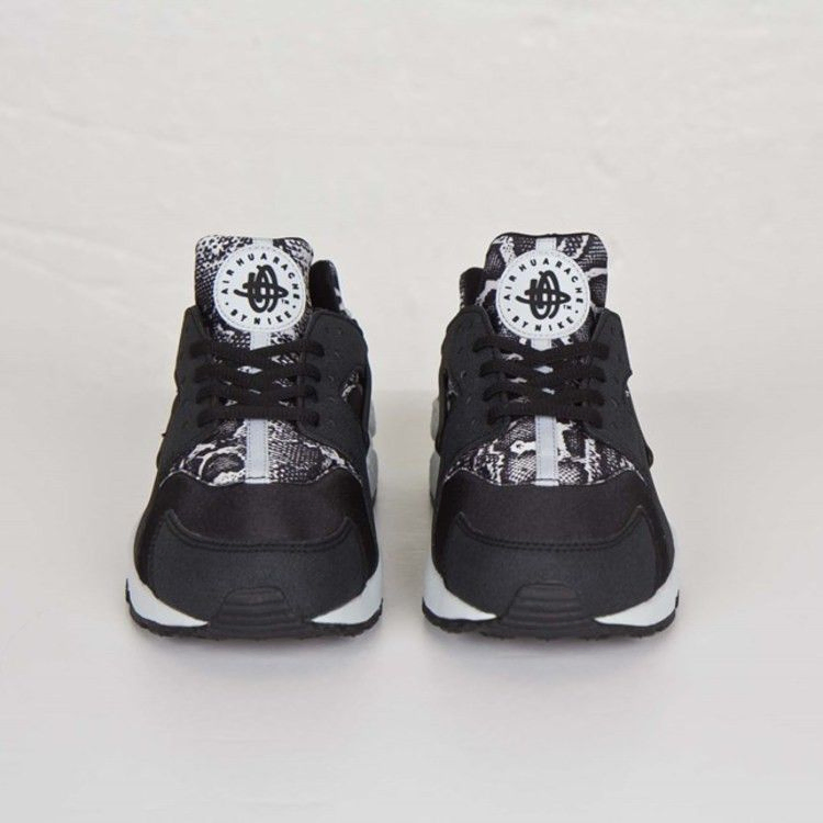 women-s-air-huarache-run-print-725076-002_01