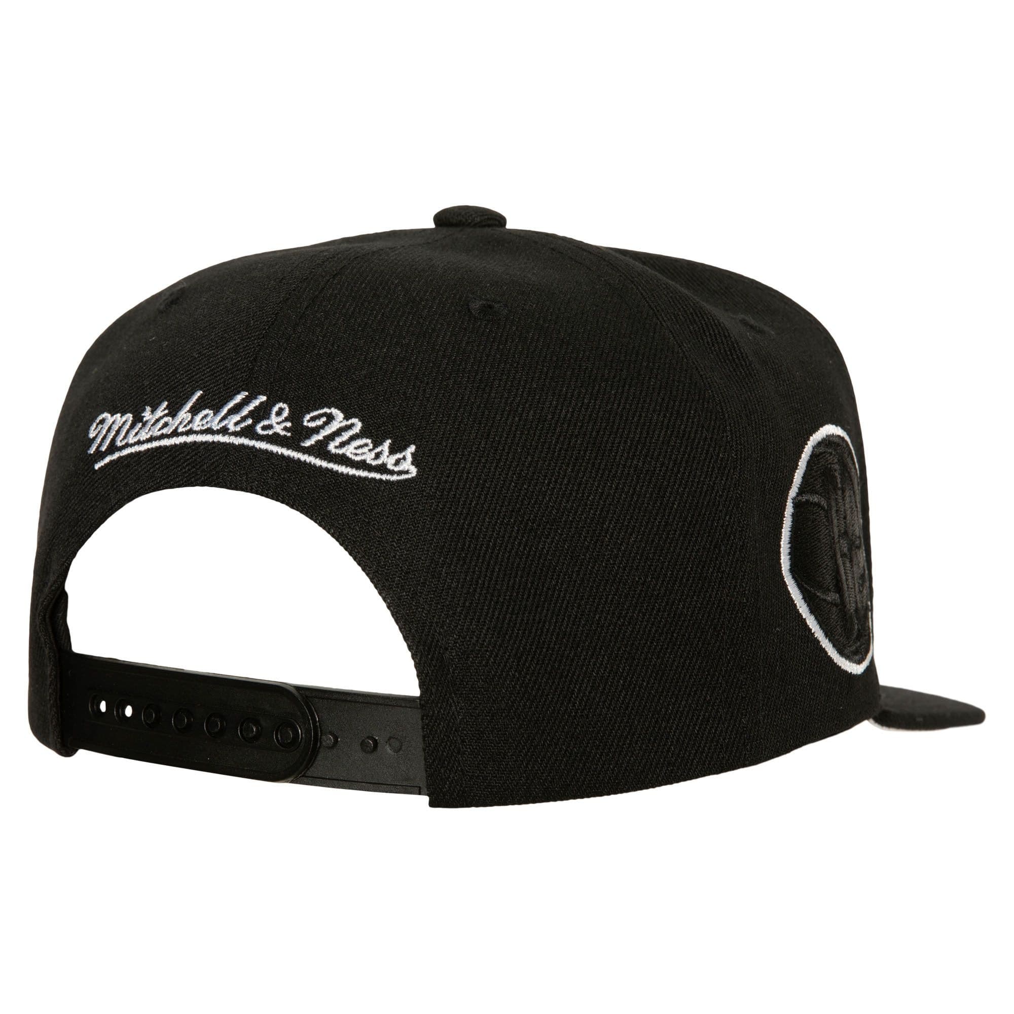 Mitchell-Ness-TC-Bottoms-Snapback-Brooklyn-Nets-Hat-1