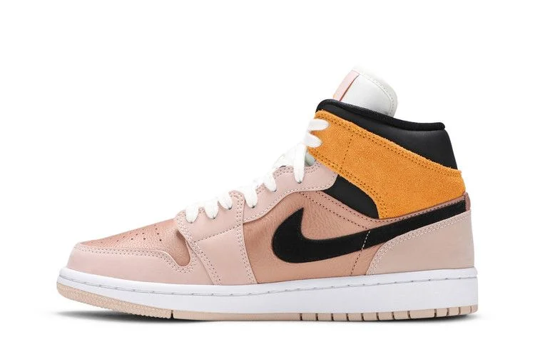 Кроссовки Wmns Air Jordan 1 Mid SE 'Particle Beige'