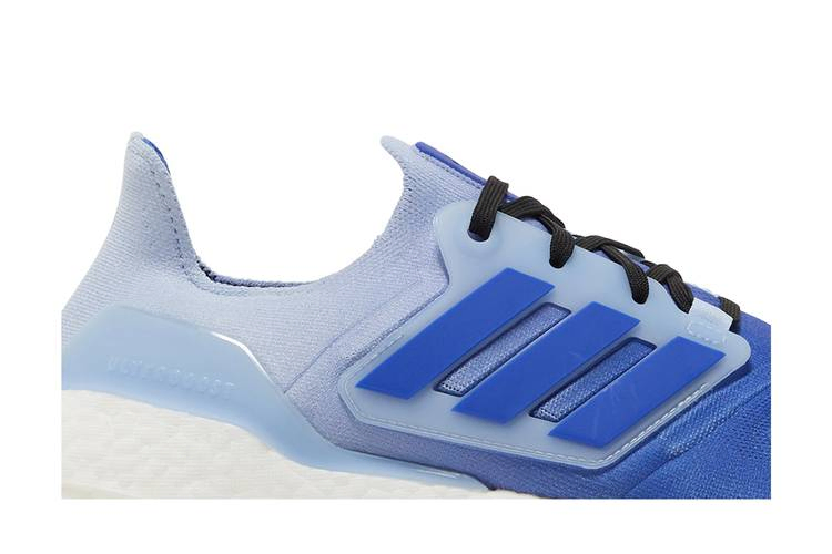 ultraboost-22-lucid-blue-gradient-hp9930_01