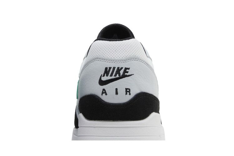 Кроссовки Nike Air Max 1 'Black Stadium Green'