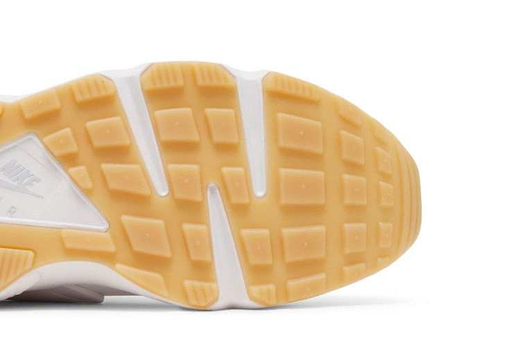 air-huarache-white-gum-dr9883-100_04