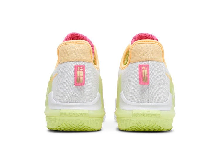 Кроссовки Nike LeBron Witness 6 'White Melon Tint'