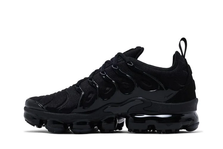 Кроссовки Nike Air VaporMax Plus 'Triple Black' 2025