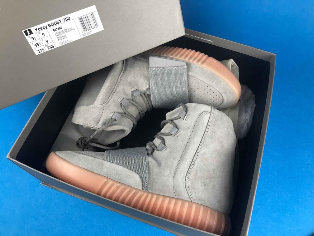 adidas-Yeezy-Boost-750-Light-Grey-Glow-In-the-Dark-29