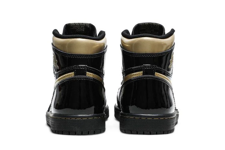 Кроссовки Air Jordan 1 Retro High OG 'Black Metallic Gold'