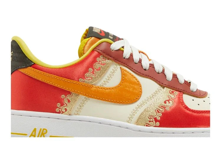 Кроссовки Nike Wmns Air Force 1 '07 LV8 'Little Accra'