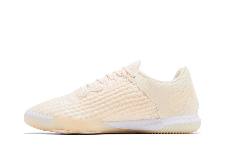Кроссовки Nike React Gato 2 IC 'Guava Ice'