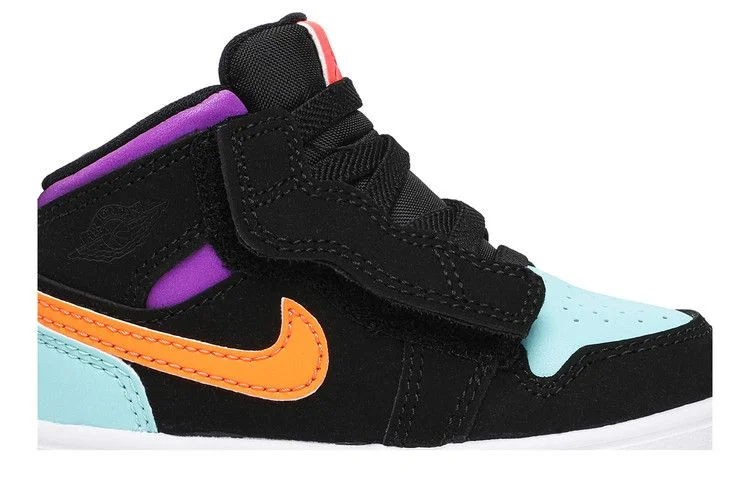 Krossovki-Air-Jordan-1-Mid-ALT-TD-What-The-1