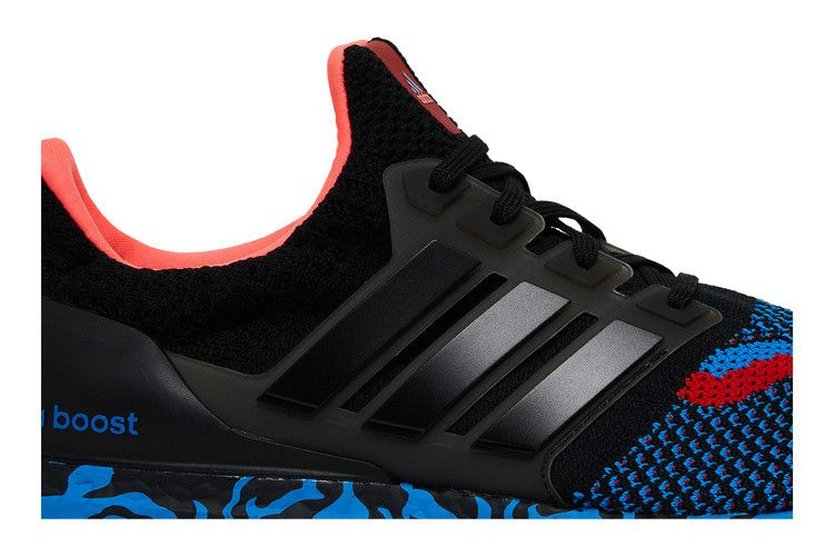 ultraboost-5-0-dna-black-vivid-red-gz1540_01